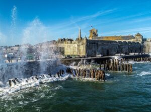 brises-lames intra-muros grandes-marees saint-malo sillon