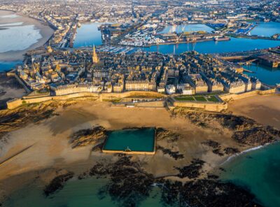 aérienne saint-malo ciel intra-muros