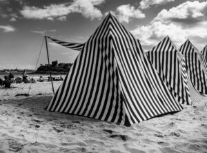 noir et blanc cabines Dinard plage