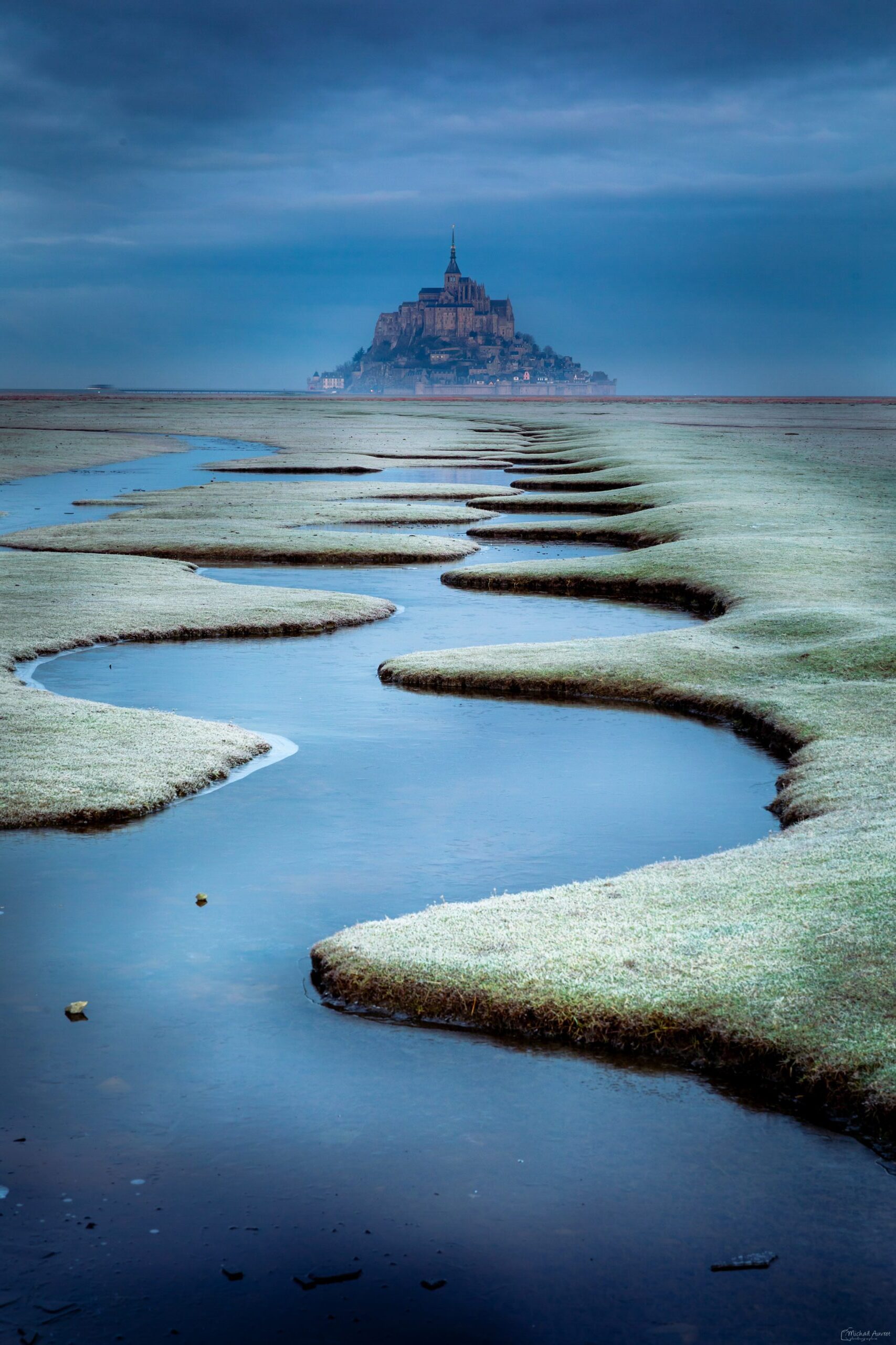 heure bleue sur les méandres hivers mont saint michel méandre heure bleue